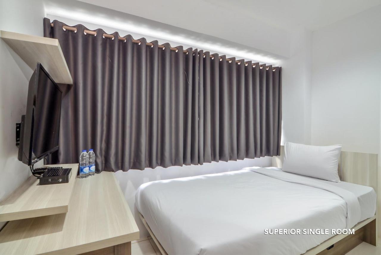 Klinpod Hotel Jakarta Exterior foto